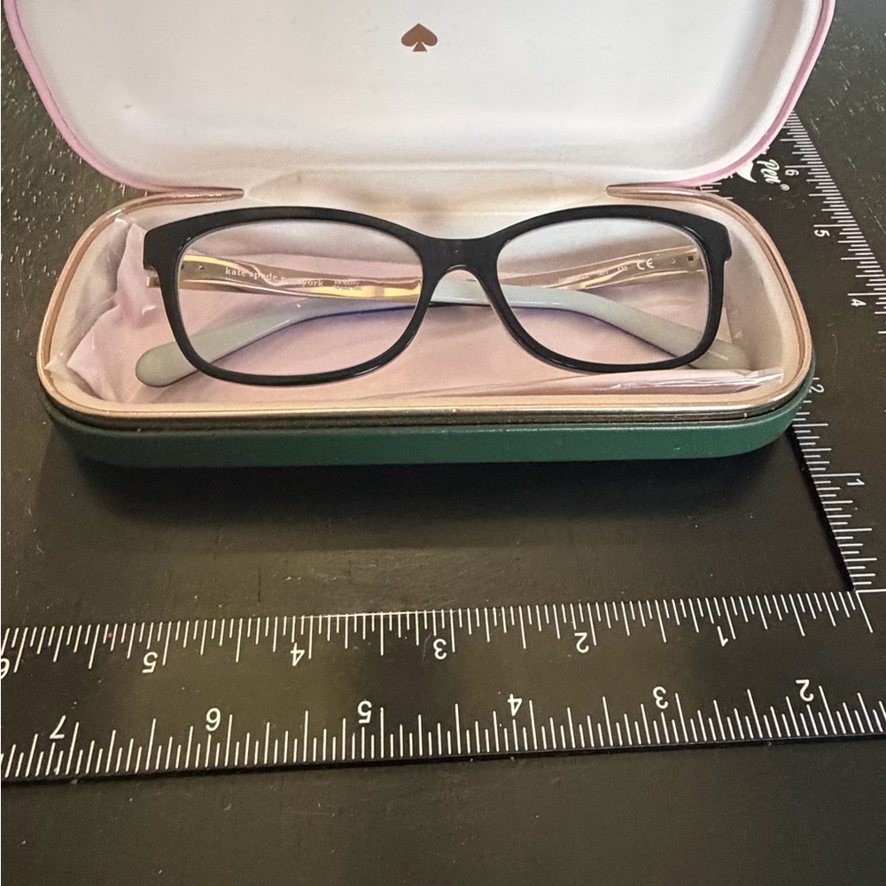 Kate Spade optical frames with Case - Picture 4 of 6